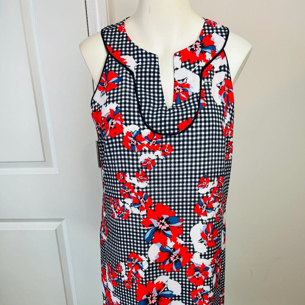 Crown & Ivy Sleeveless Floral Shift Dress w/ Ruffle-Trimmed Split Neckline Sz M